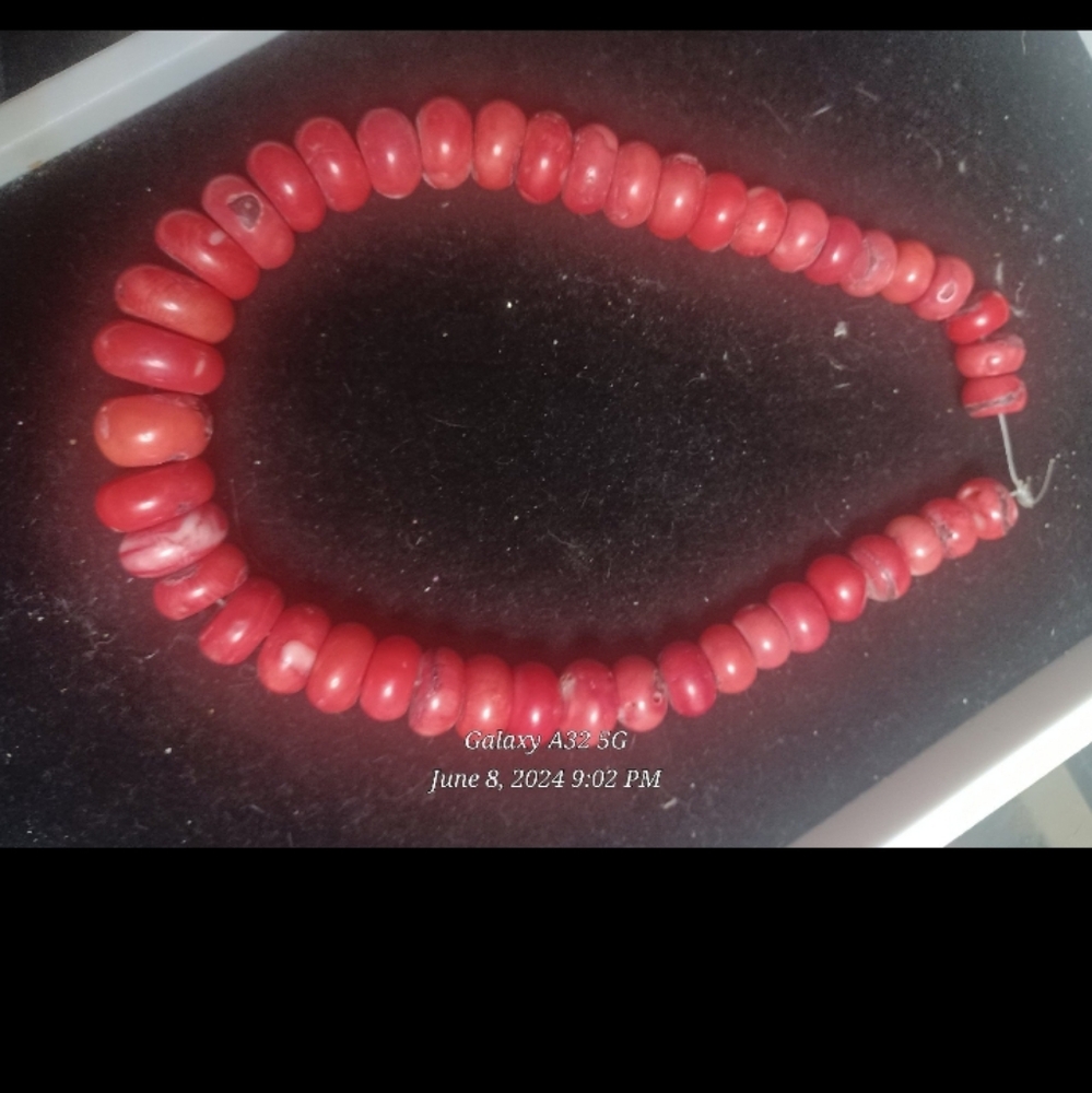 Genuine graduated red coral beads